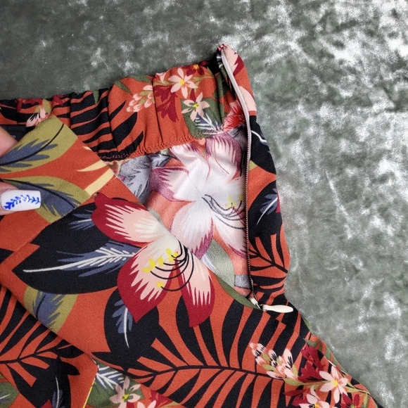 Zara Floral Front Tie Shorts - Picture 2 of 7